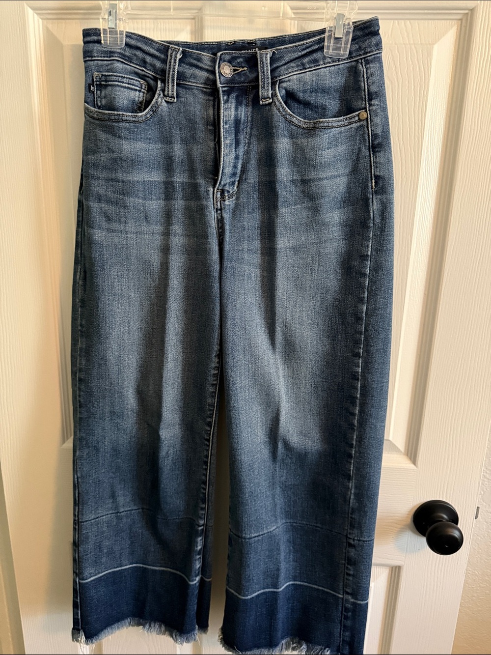 Judy Blue Dark Blue Wide Leg Crop Jeans with Raw Hem